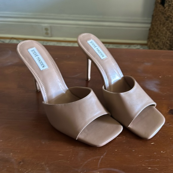 Steve Madden Signal Clear Shoes Size 7 main image 1